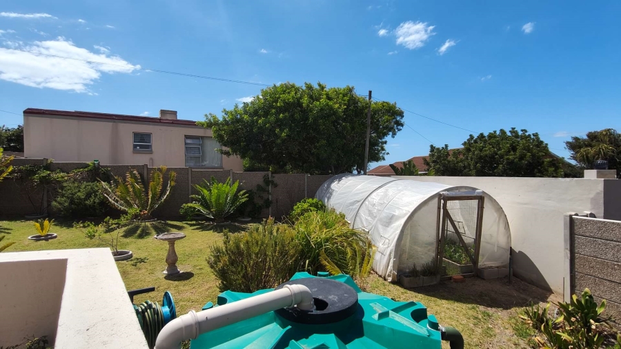 4 Bedroom Property for Sale in Dana Bay Western Cape